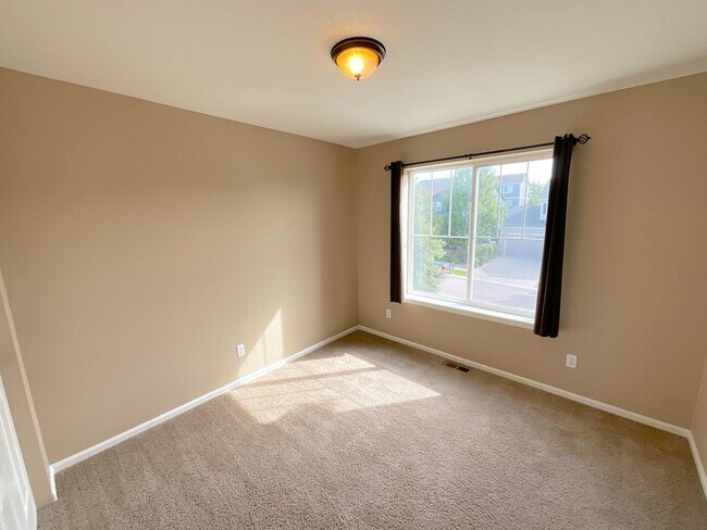 Building Photo - 6652 Maple Stone Ln