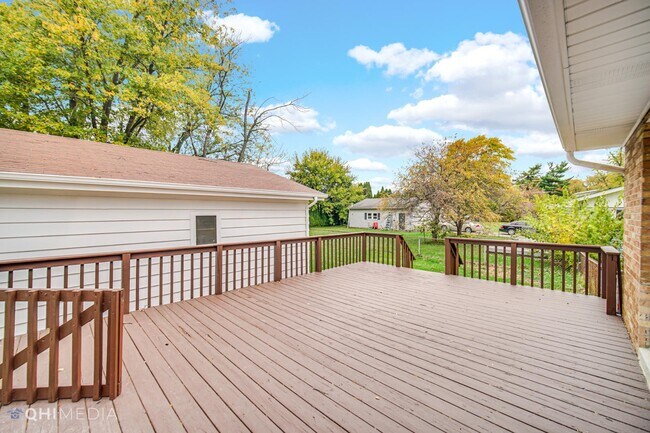 Building Photo - 7080 Delaware St