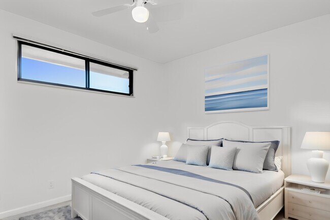 Building Photo - 363 W Camino Real