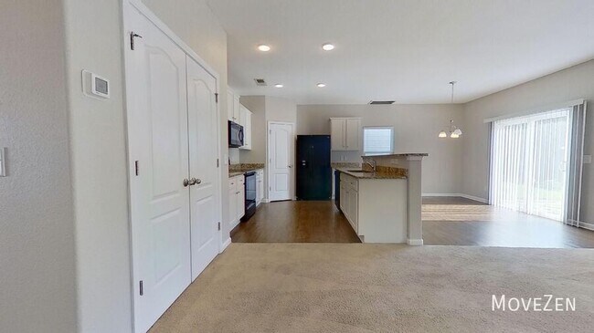 Building Photo - 2736 Yurman Rd