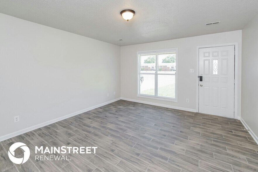 Building Photo - 378 Headrickview Dr