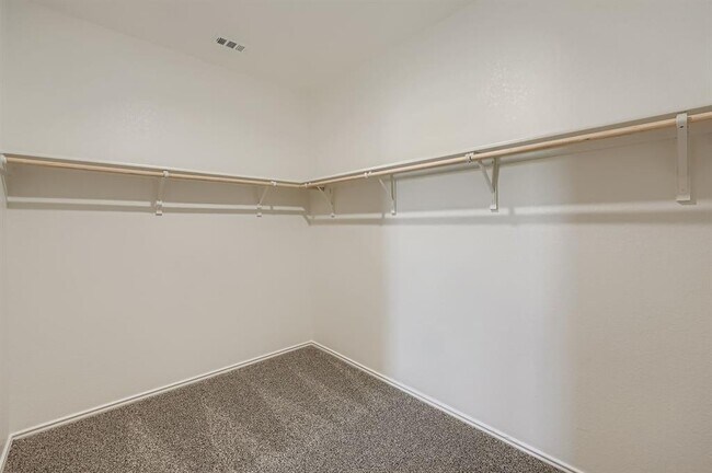 Building Photo - 12112 Douglas Fir Cir