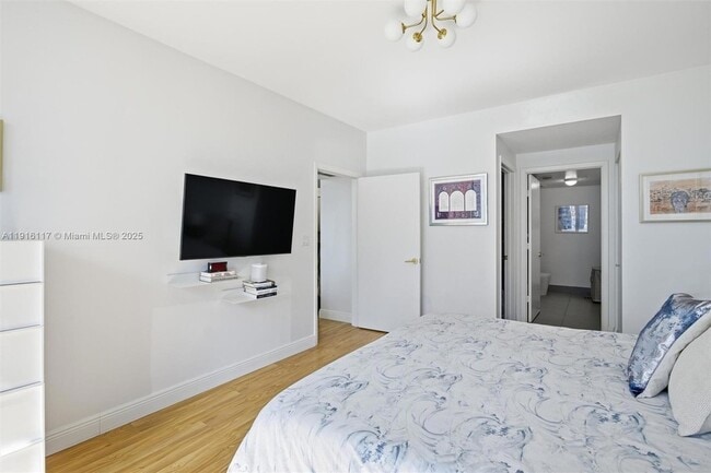 Building Photo - 92 SW 3rd St