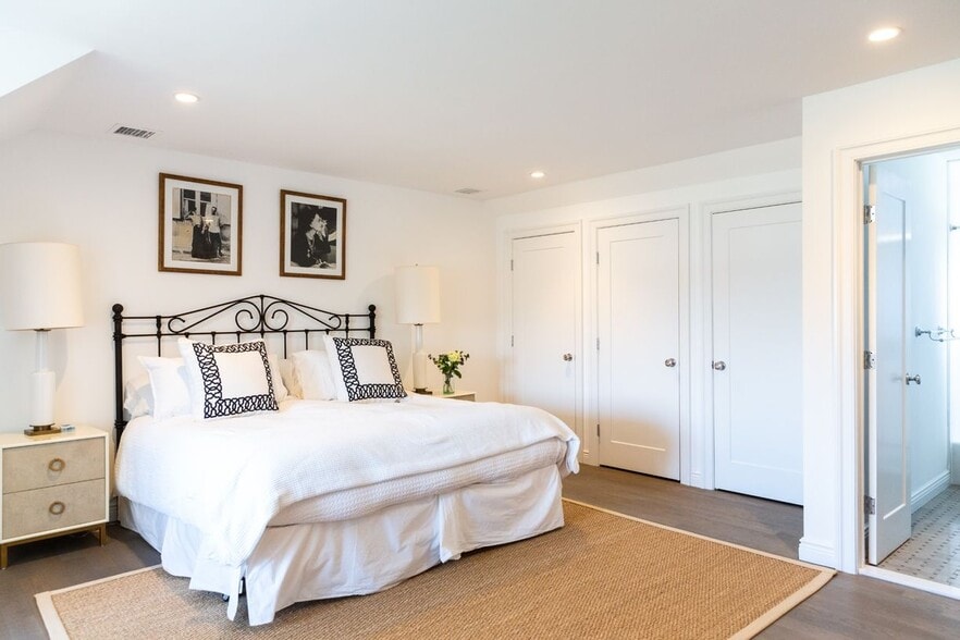 Building Photo - 20 Sunshine Rd