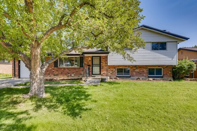 Primary Photo - 4641 W Tufts Ave