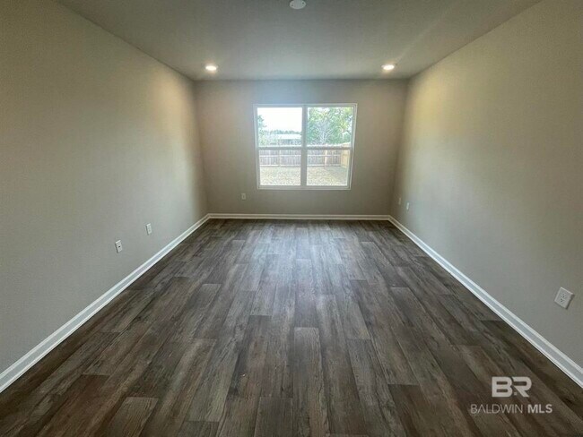 Building Photo - 205 Burnston Wy