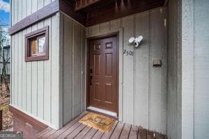 Building Photo - 2501 Fairway Oaks