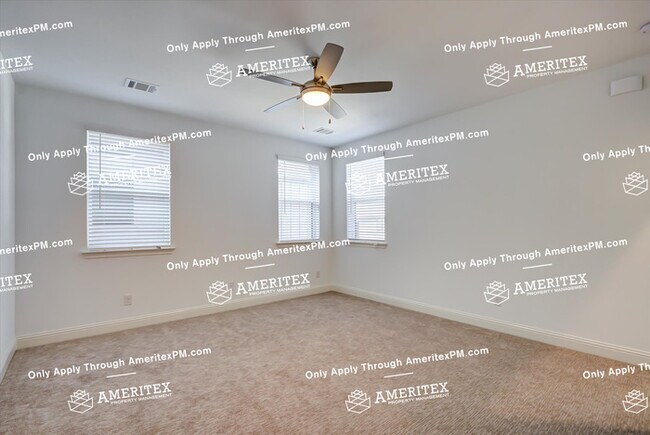 Building Photo - 6348 Oakbend Cir