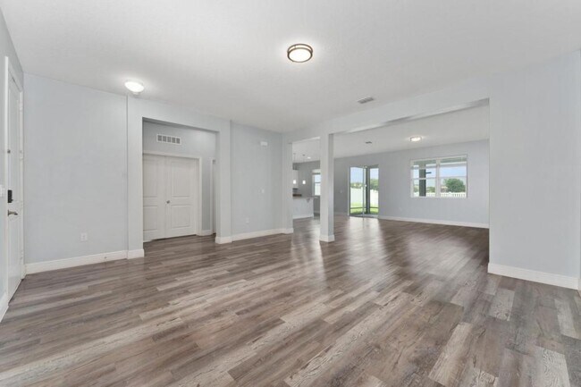 Building Photo - 12845 Sawgrass Pine Cir