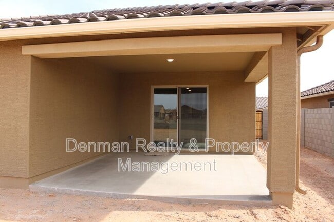 Building Photo - 1552 E Inouye Dr
