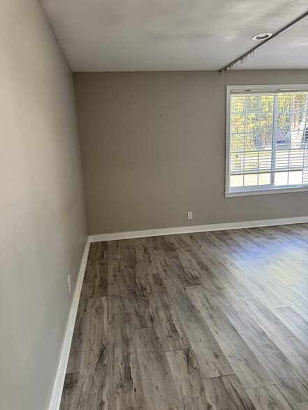 Building Photo - 10302 141st St Ct E