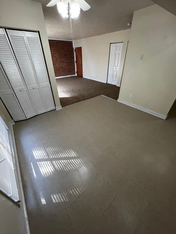 Building Photo - 5202 Castlewood Rd