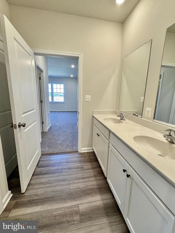Building Photo - 19 Trout Lily Dr