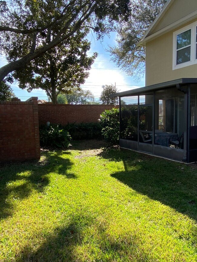 Building Photo - MOVE-IN SPECIAL!!! Townhome 3 Bedroom/2.5 Bathroom in Winter Park in a gated community