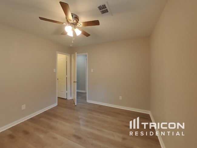 Building Photo - 1026 Barrymore Ln