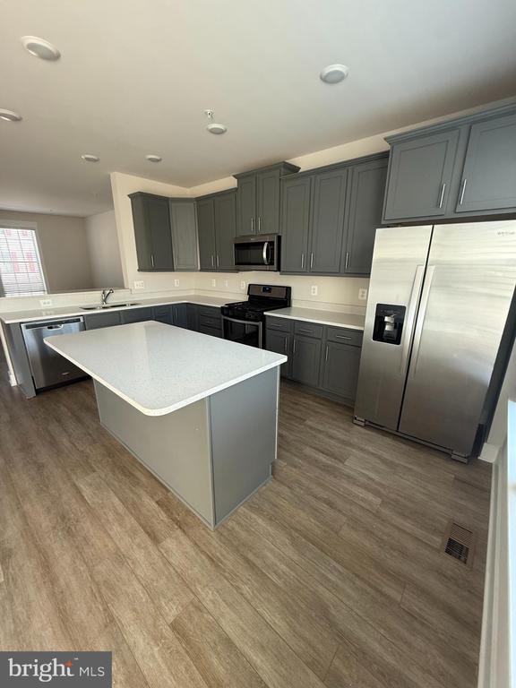 Building Photo - 212 Pomegranate Ln