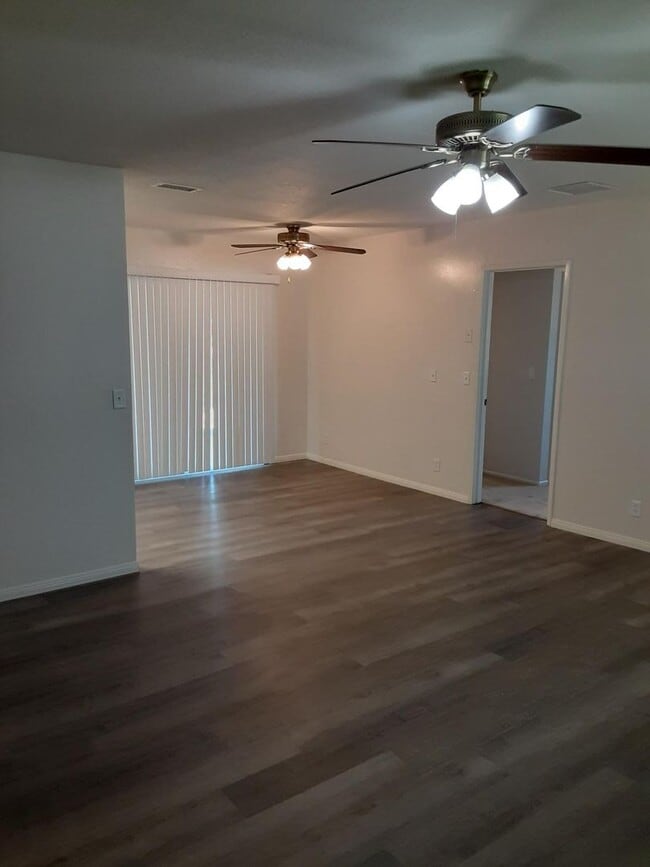 Building Photo - 3 bed/2 bath Country living Yucaipa!
