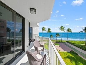 Building Photo - 2917 S Ocean Blvd