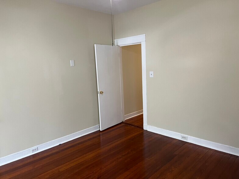 Building Photo - 4411 Cleveland Ave