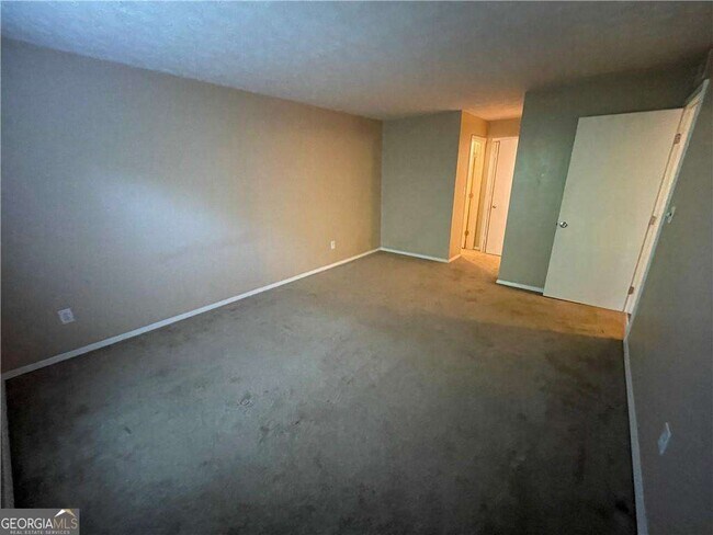 Building Photo - 803 Wynnes Ridge Cir SE