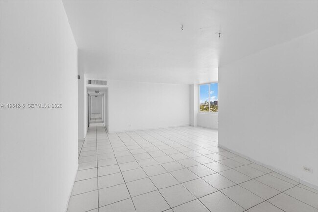 Building Photo - 7441 Wayne Ave