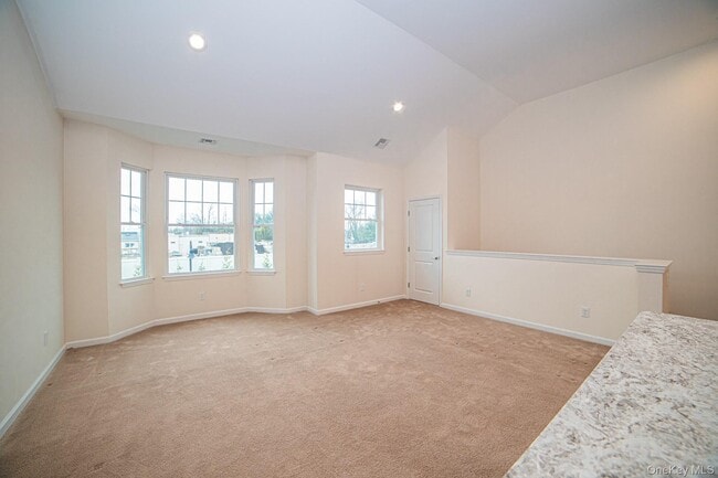 Building Photo - 12 Sophia Ct