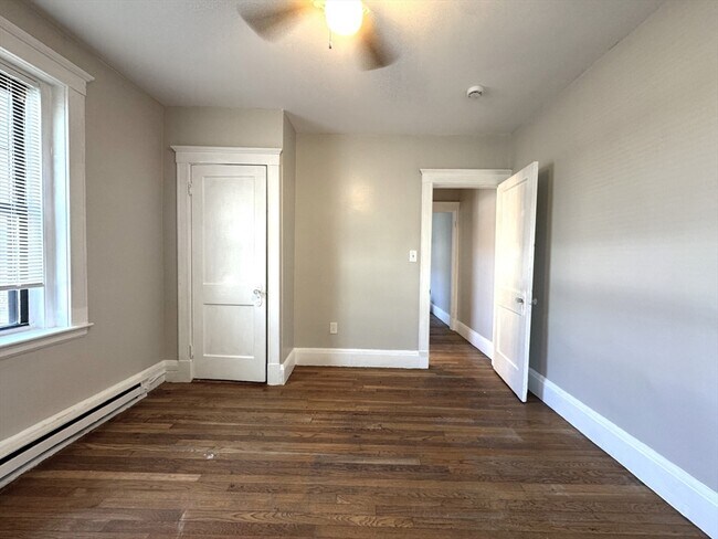 Building Photo - 15 Huss Ct