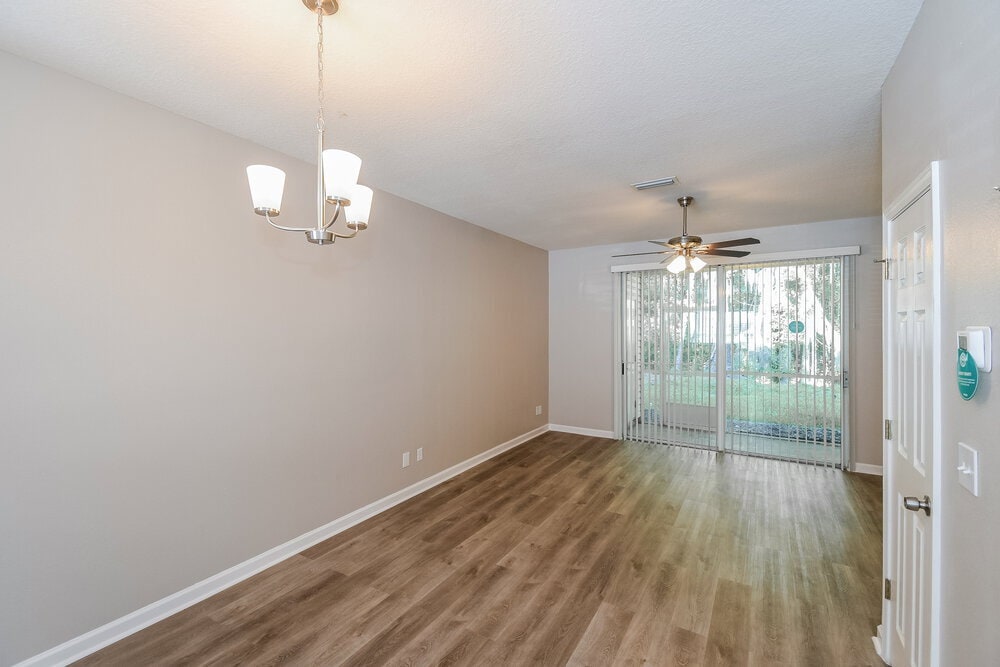 Building Photo - 3587 Lone Tree Ln