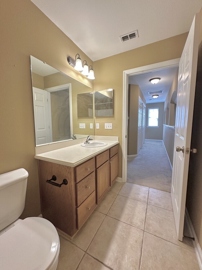 Building Photo - 2627 Spring Creek Hwy