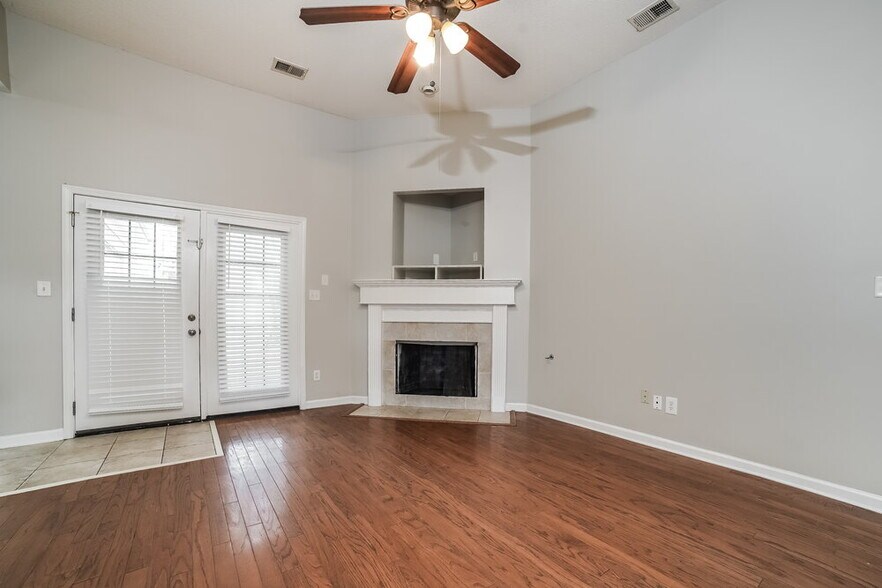 Building Photo - 196 Fairway Trace Dr