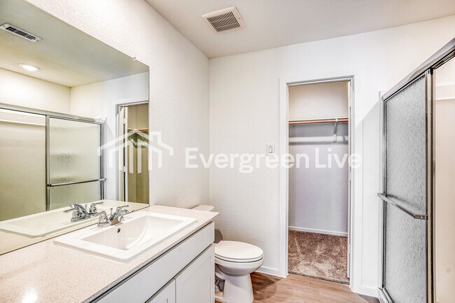 Building Photo - 11430 W Bluff Dr