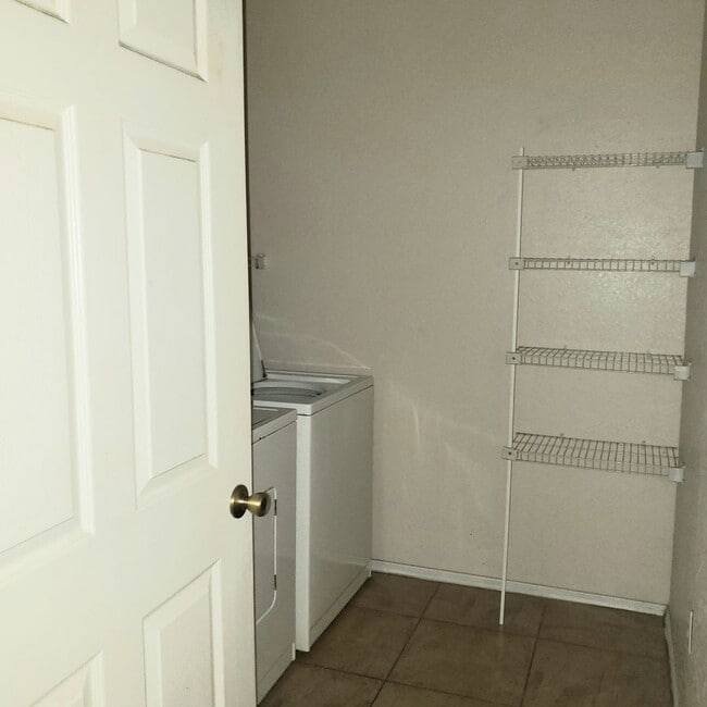 Building Photo - Luxury and Spacious, 1st floor condo with ...