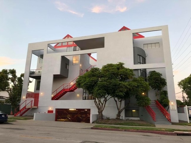 Exterior View - 11575 Missouri Ave