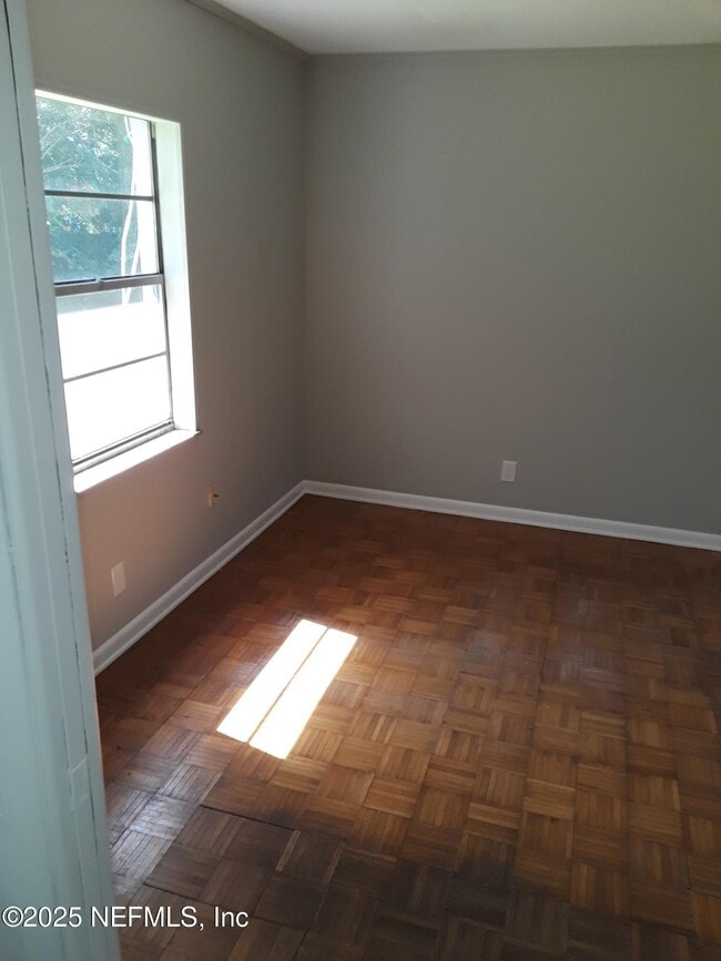 Building Photo - 7930 Tarling Ave