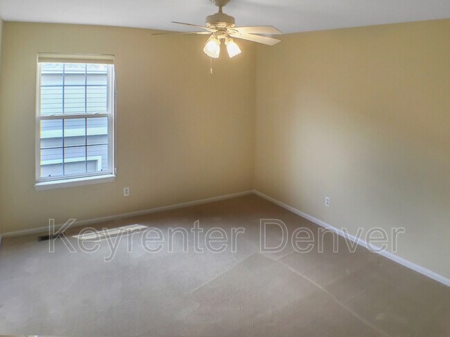 Building Photo - 8014 E Fairmount Dr