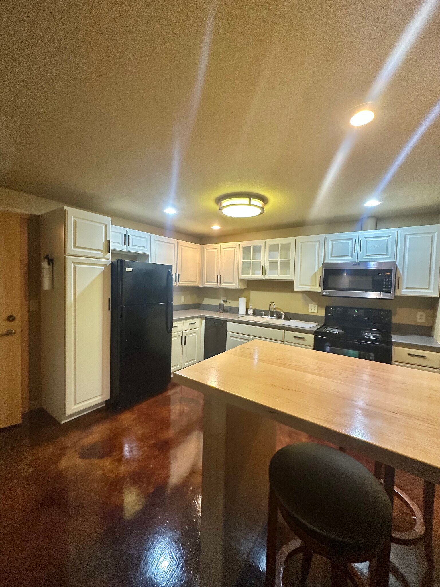 Building Photo - 1165 Vail Way N