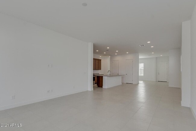 Building Photo - 458 W Golden Aspen Dr