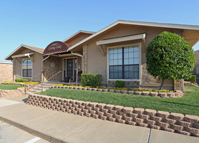 Building Photo - Living Oaks Apartments