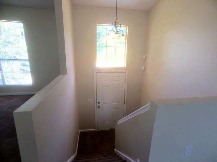 Building Photo - 4145 Riverbank Ct