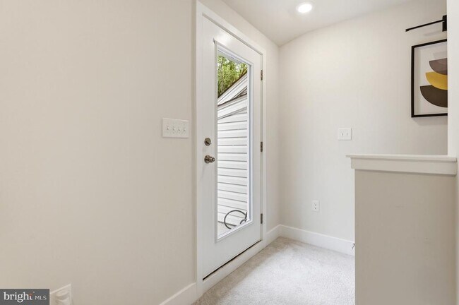 Building Photo - 6815 Winterhill Ln