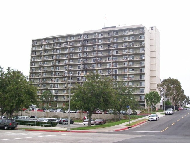 Building Photo - 340 S Mesa St