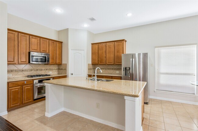 Building Photo - 24322 Bella Florence Dr