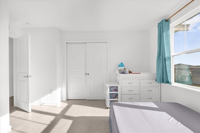 Building Photo - 2508 Cedar Rose St