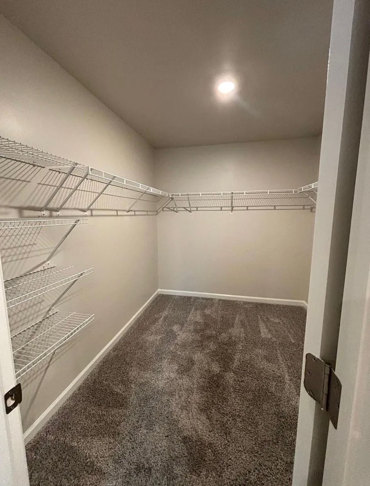 Building Photo - 1247 Sunny Lake Dr