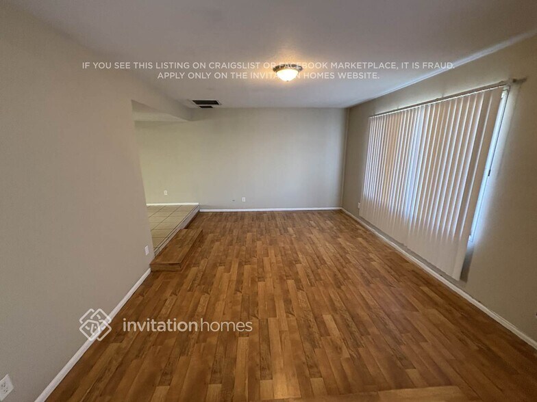 Building Photo - 4815 W Gardenia Ave