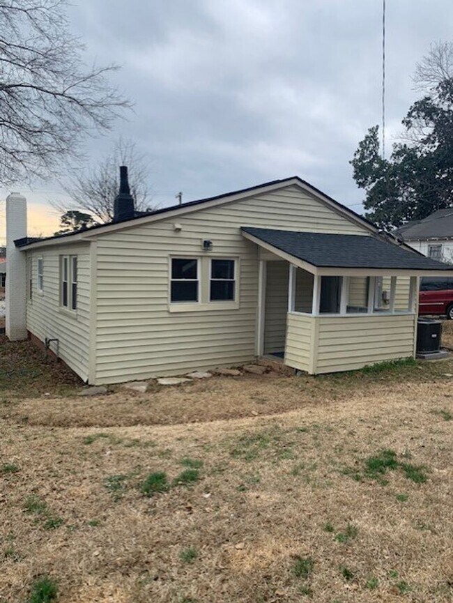 Building Photo - 215 Culp Street, Union SC 29379