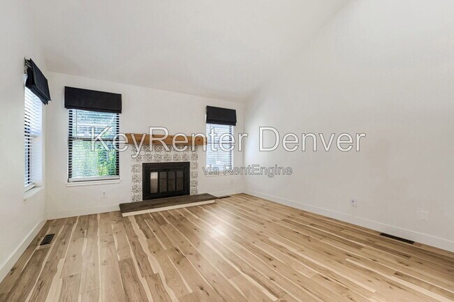 Building Photo - 4603 S Fraser Ct