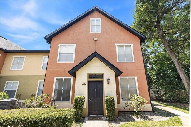 Building Photo - 6017 Westgate Dr