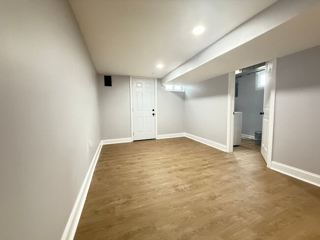 Building Photo - Four-Bedroom Home in Baltimore