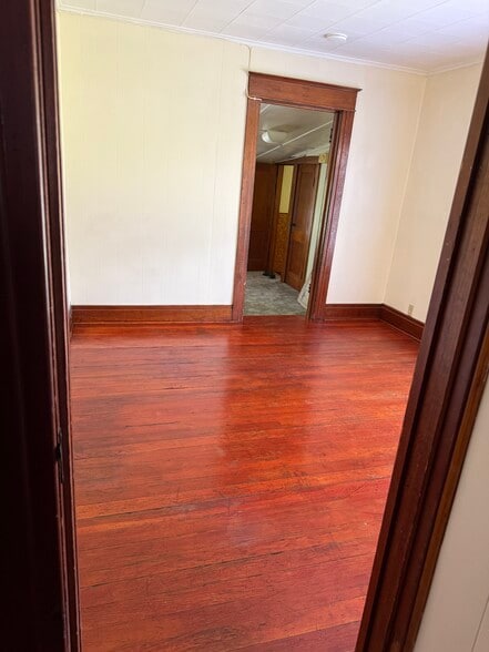 Living room - 229 Bay Rd